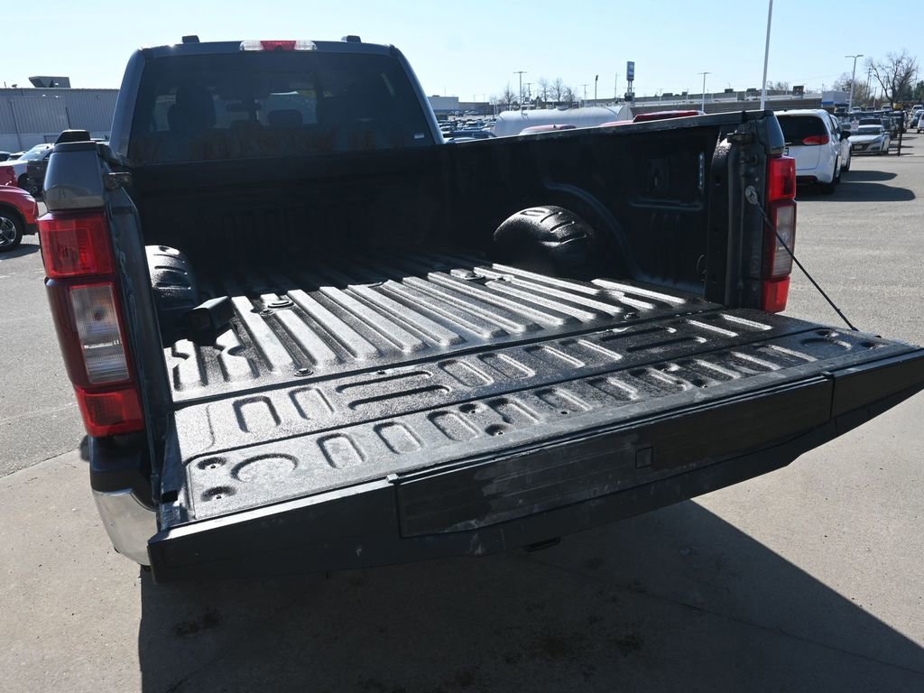 Used 2022 Ford F350 XLT w/ XLT Premium Package image 9