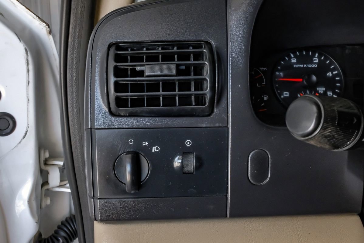 Used 2005 Ford F250 XL image 24
