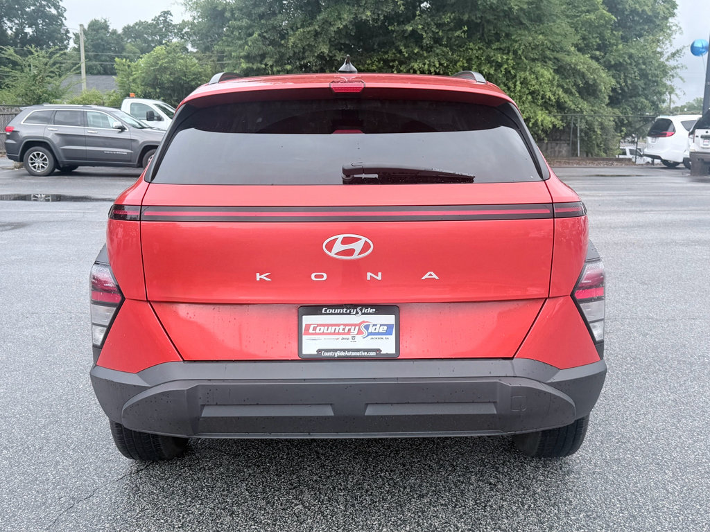 Used 2024 Hyundai Kona SEL FWD image 8