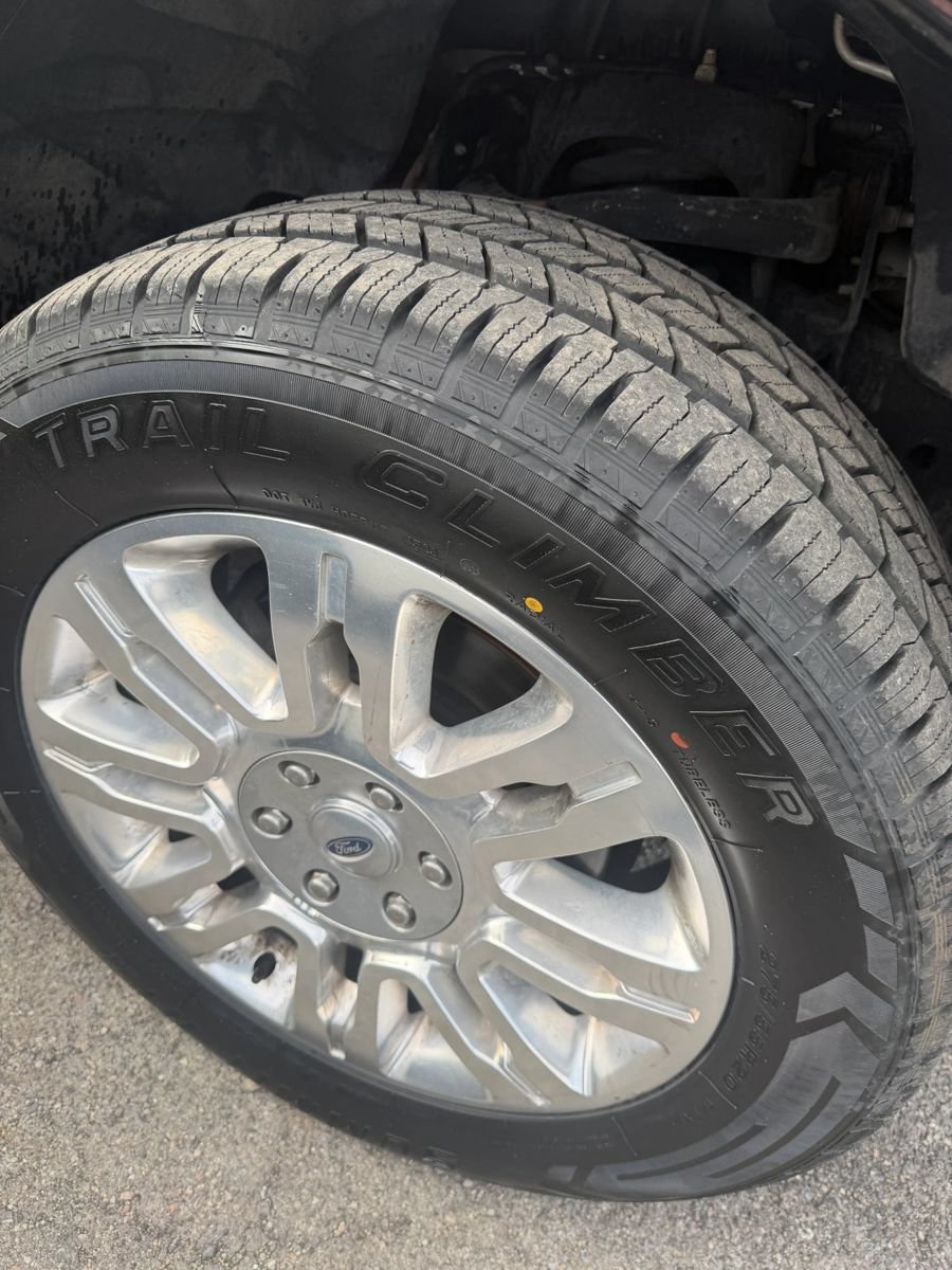 Used 2014 Ford F150 Platinum AWD/4WD image 36