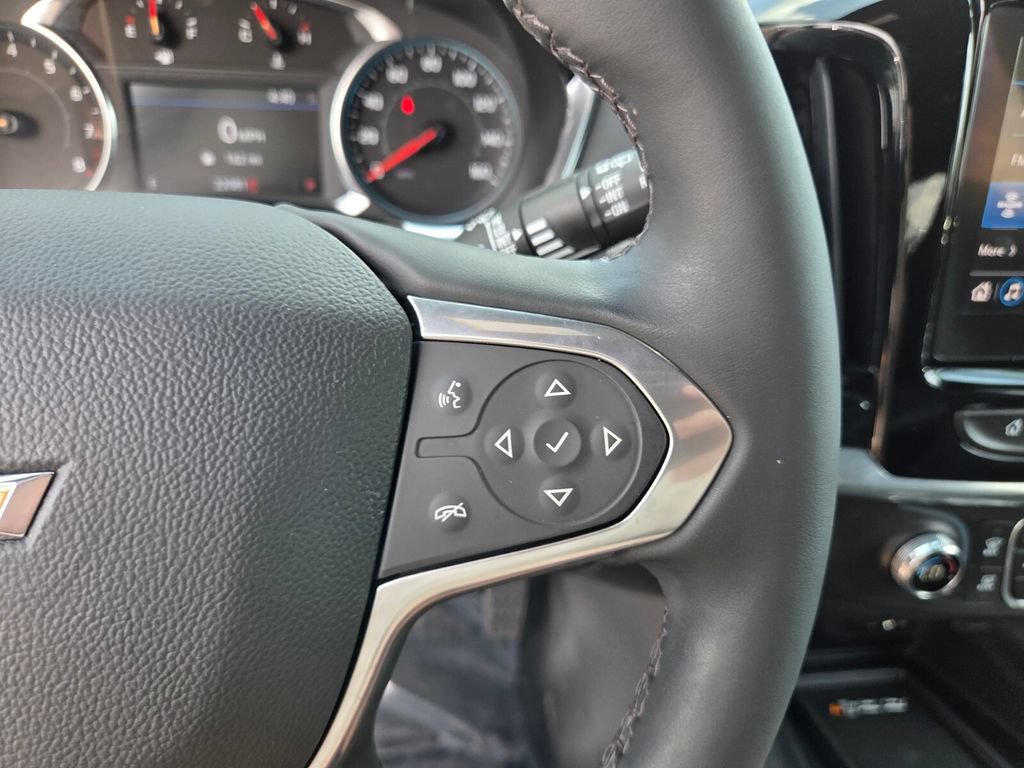 Used 2023 Chevrolet Traverse LT FWD image 30