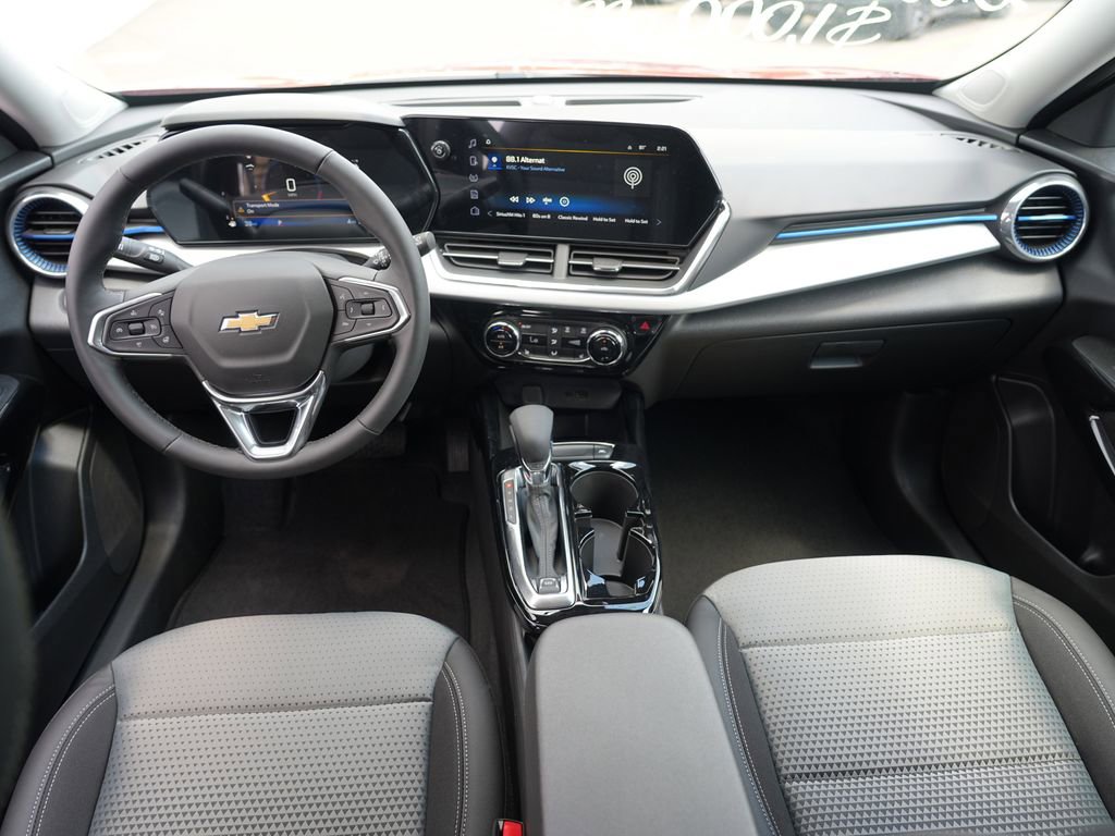 New 2026 Chevrolet Trax LT w/ Driver Confidence Package FWD image 19