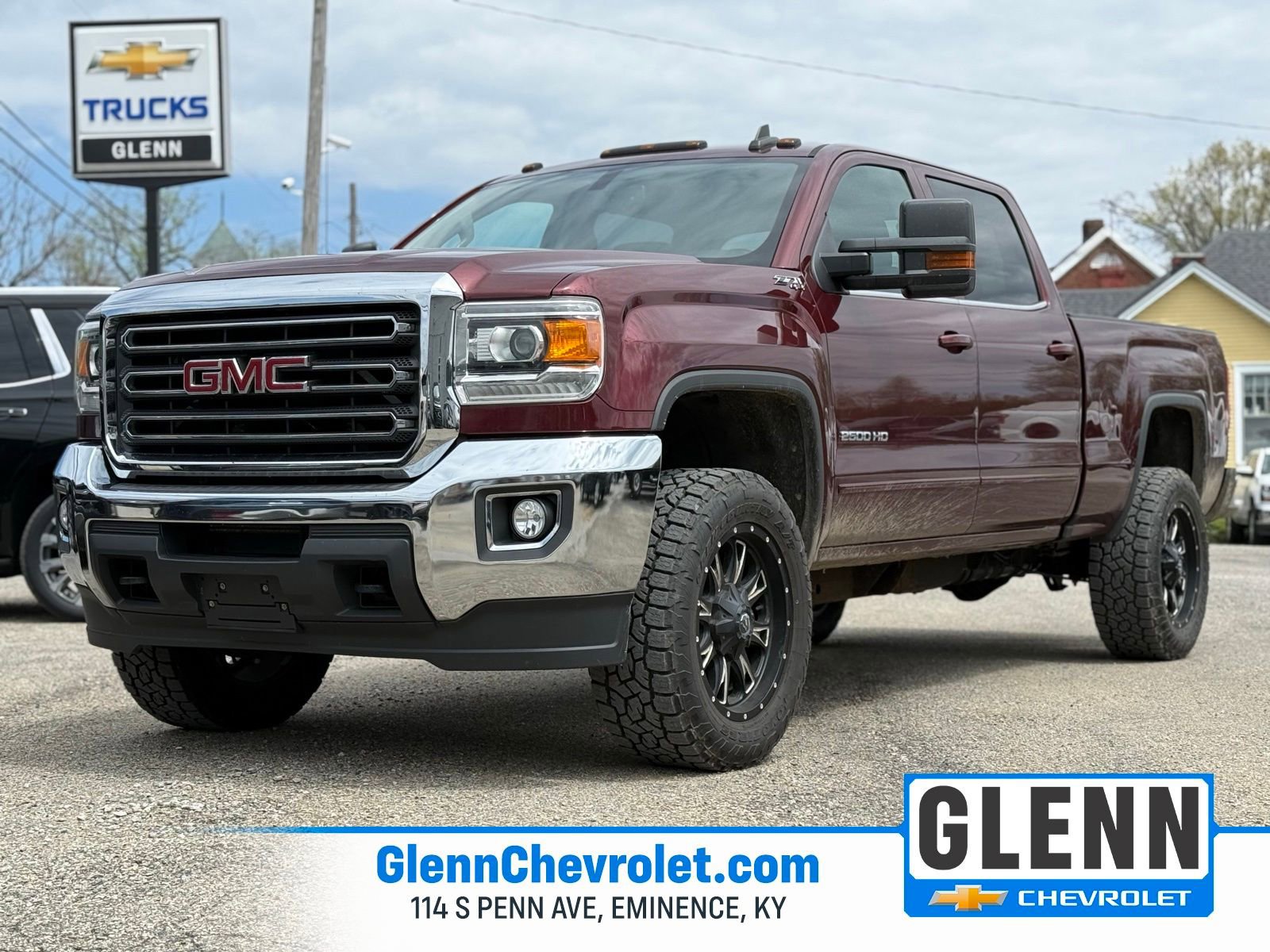 Used 2017 GMC Sierra 2500 SLE w/ HD SLE Preferred Plus Package image 1