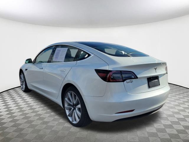 Used 2020 Tesla Model 3 Standard Range Plus image 6