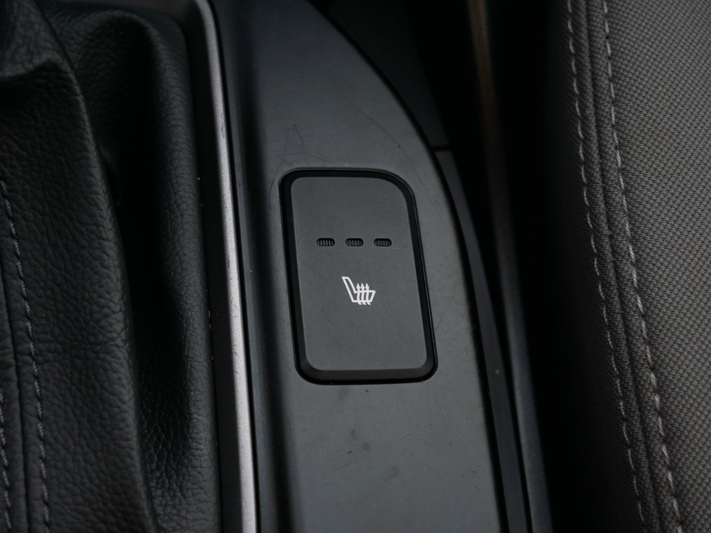 Used 2004 Toyota RAV4 4WD image 61