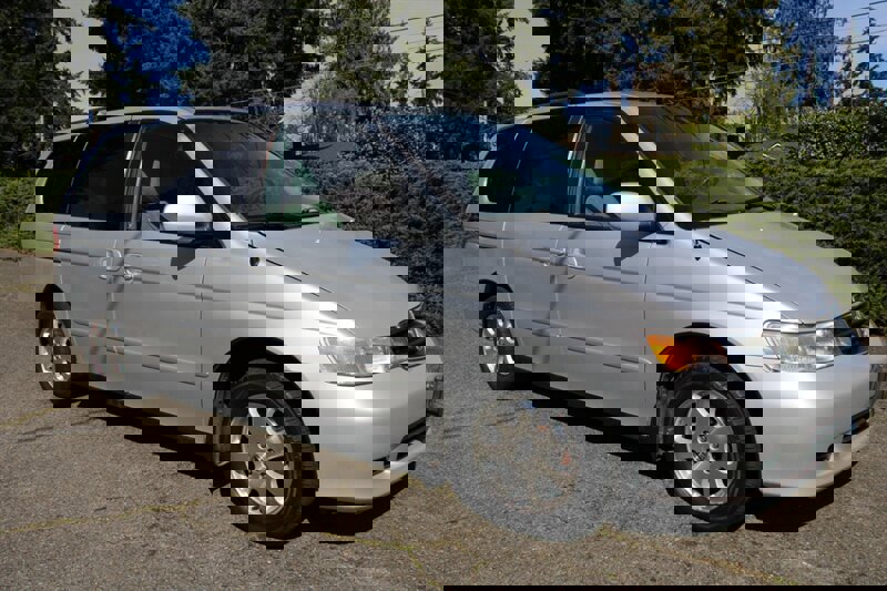 Used 2002 Honda Odyssey EX image 2