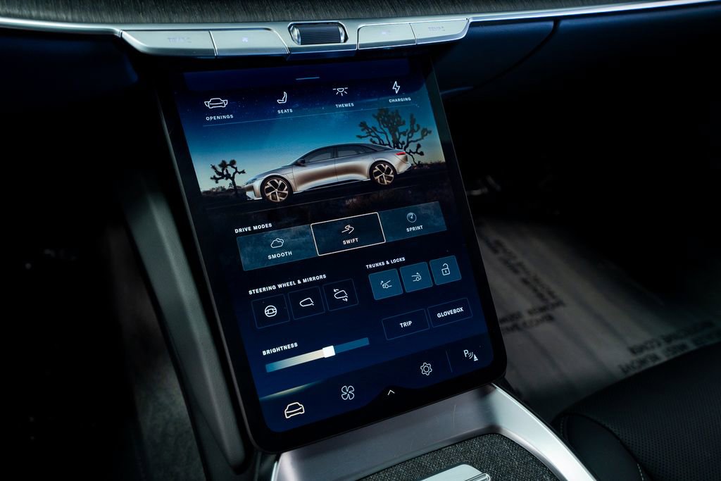 Used 2024 Lucid Air Touring AWD/4WD image 37