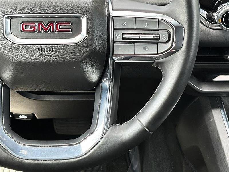 Used 2024 GMC Canyon Elevation image 20