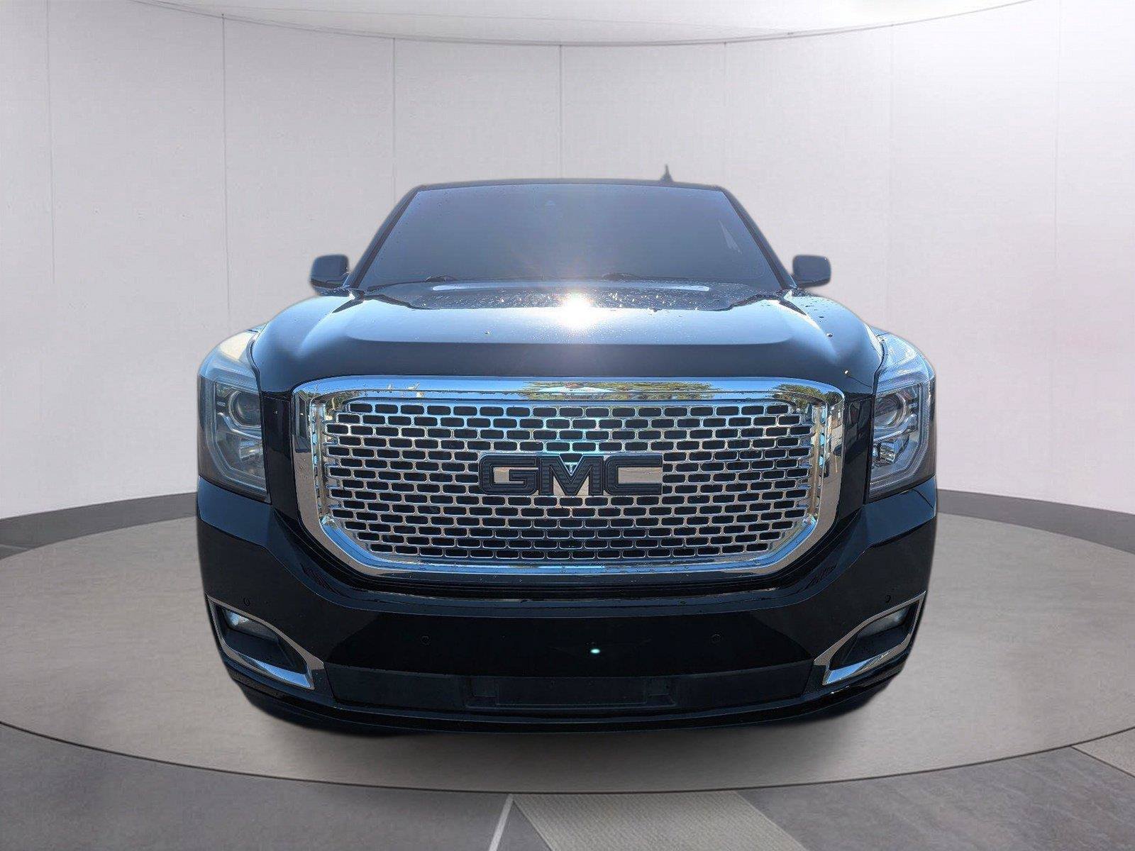 Used 2015 GMC Yukon Denali w/ Premium Package RWD image 10