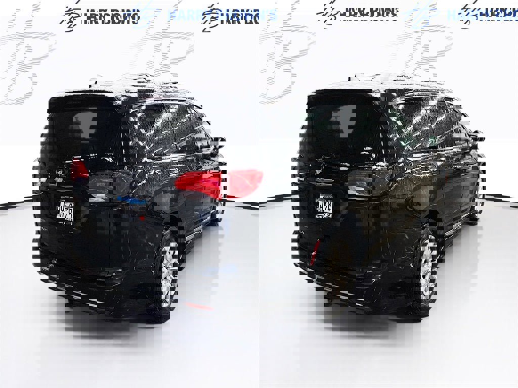 Used 2017 Chrysler Pacifica Touring-L image 10