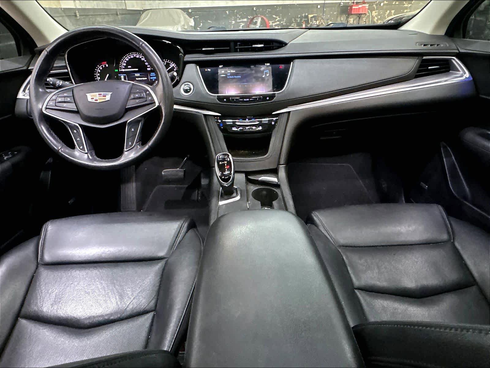 Used 2018 Cadillac XT5 Premium Luxury FWD image 17