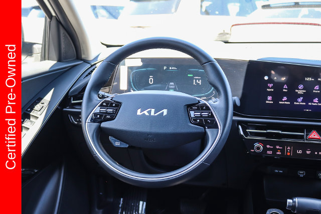 Certified 2025 Kia Niro EX FWD image 18