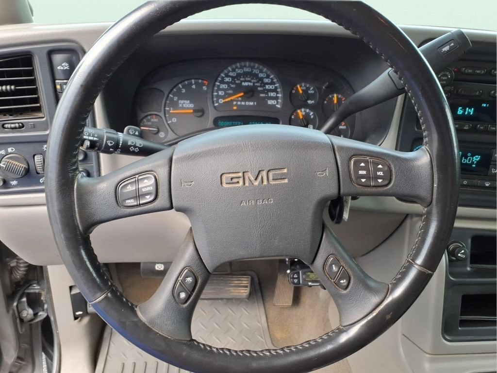 Used 2007 GMC Sierra 3500 SLT w/ Heavy-Duty Power Package AWD/4WD image 19