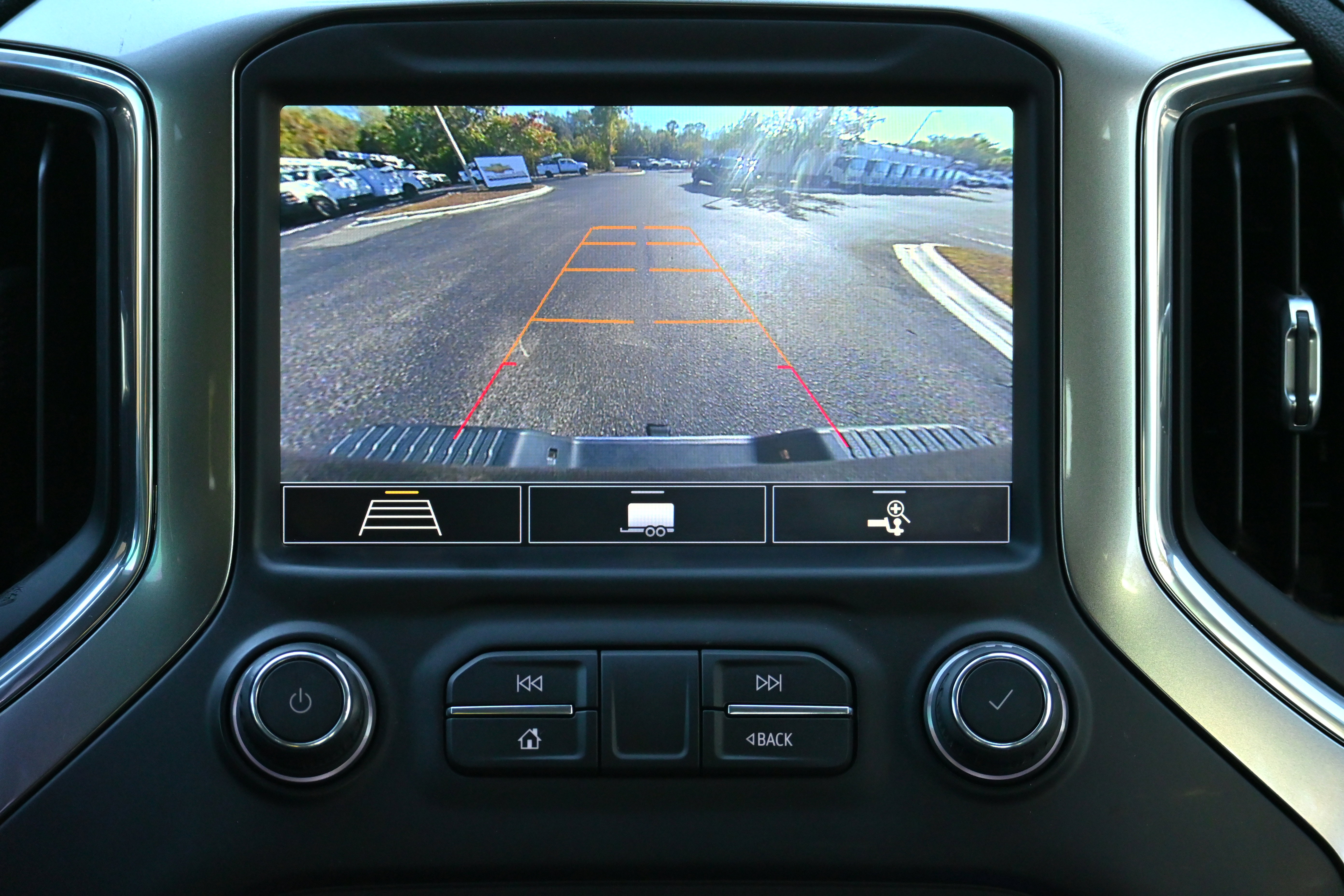 Used 2020 Chevrolet Silverado 2500 LTZ w/ LTZ Plus Package image 17