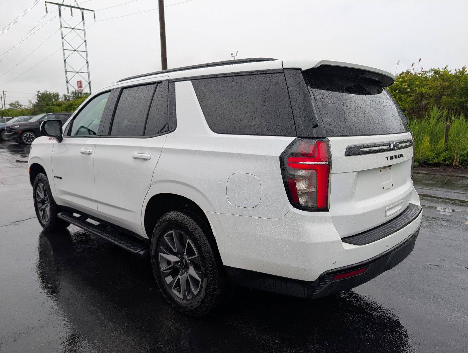 Used 2024 Chevrolet Tahoe Z71 w/ Z71 Off-Road Package AWD/4WD image 5