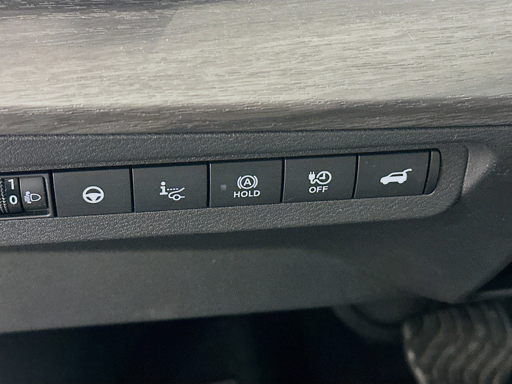 Used 2023 Nissan Ariya EVOLVE+ image 17