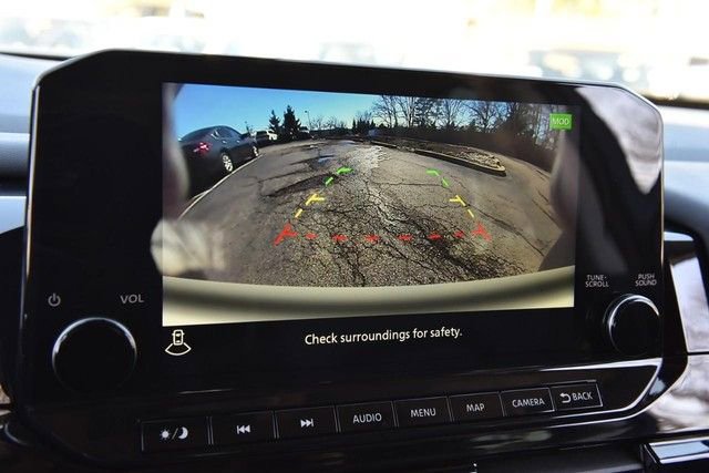 Certified 2025 Nissan Pathfinder SL w/ SL Premium Package image 15