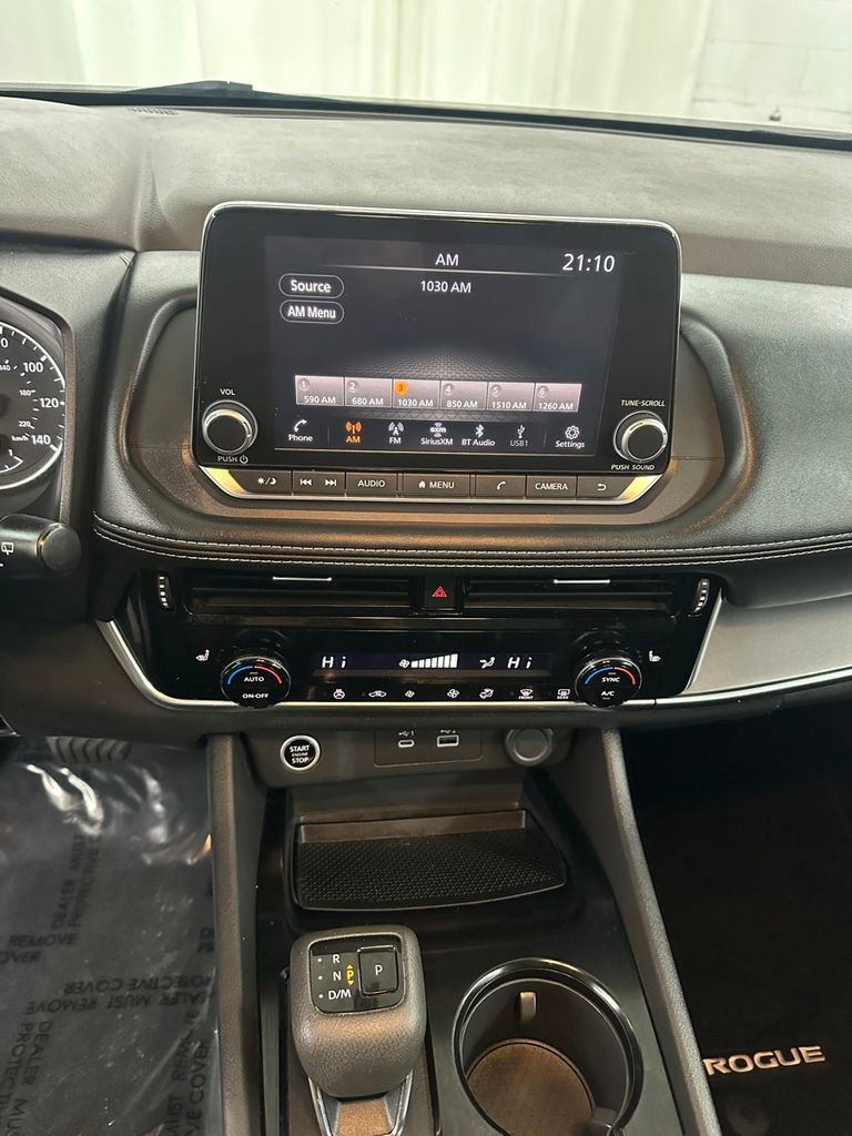 Used 2023 Nissan Rogue SV w/ SV Premium Package image 19