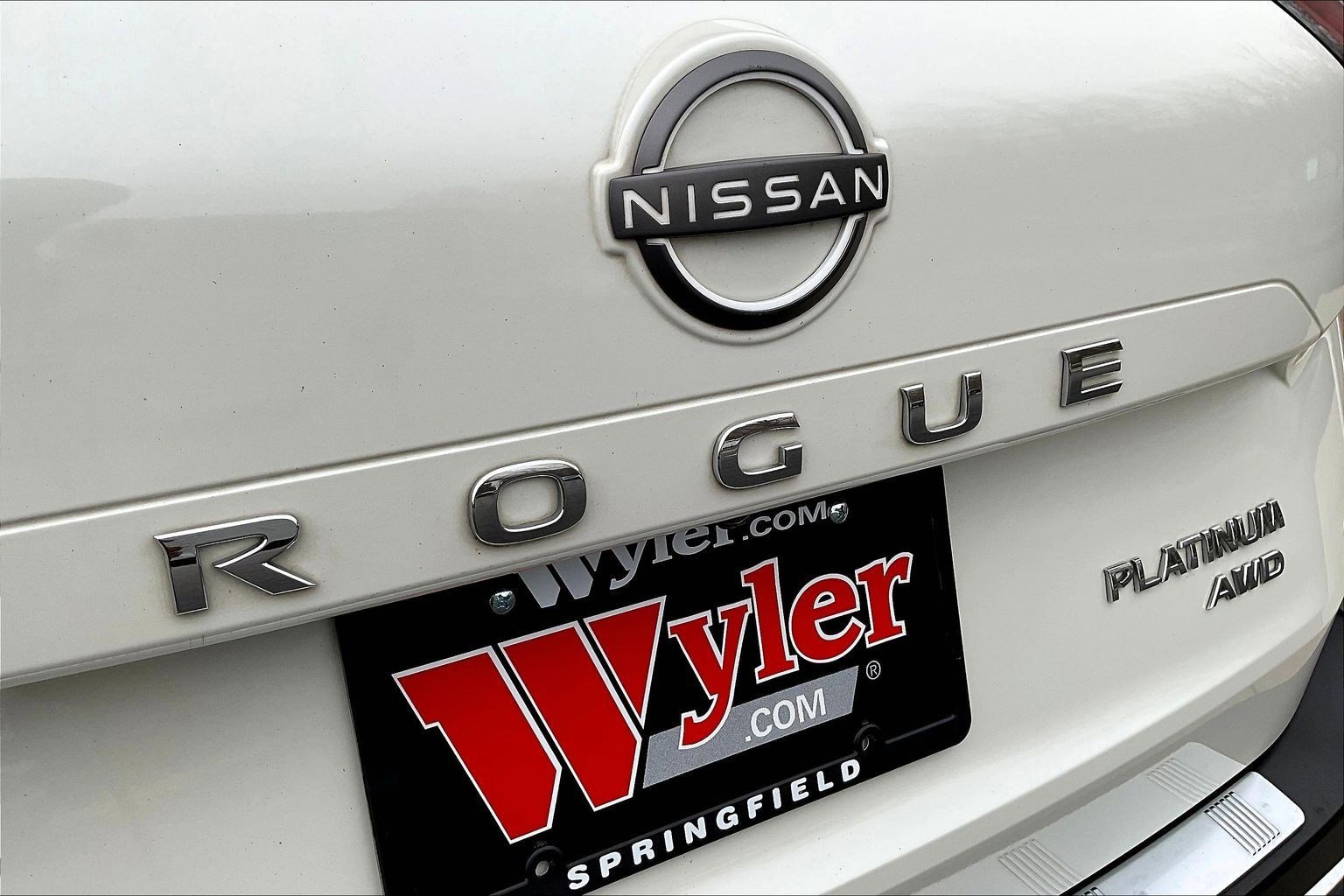 Used 2023 Nissan Rogue Platinum w/ Platinum Premium Package image 24