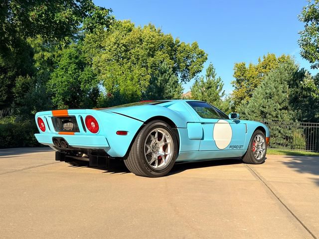 Used 2006 Ford GT RWD image 50