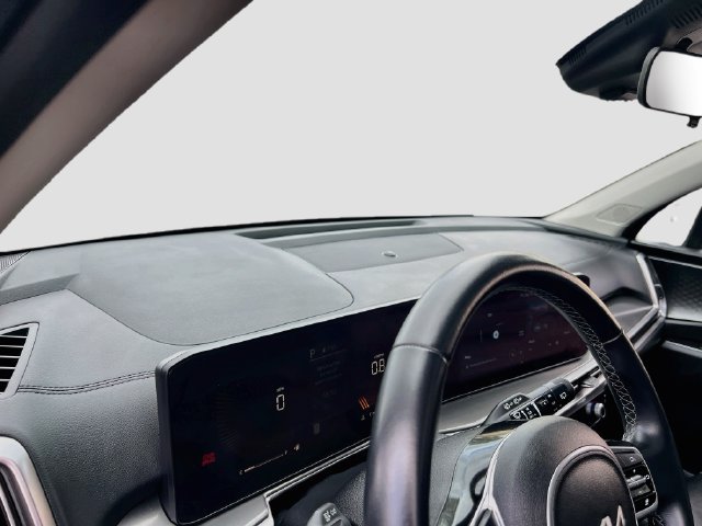 Certified 2025 Kia Sorento S w/ Panoramic Sunroof Package FWD image 9