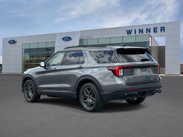Used 2025 Ford Explorer ST-Line w/ ST-Line Street Pack AWD/4WD image 3