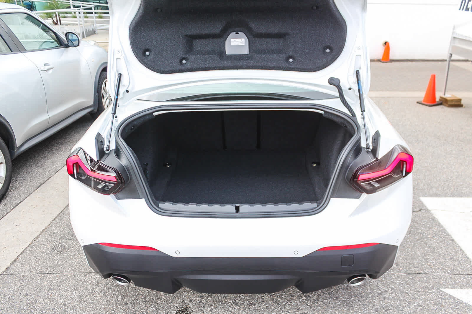 Used 2026 BMW 230i Coupe w/ Premium Package RWD image 29