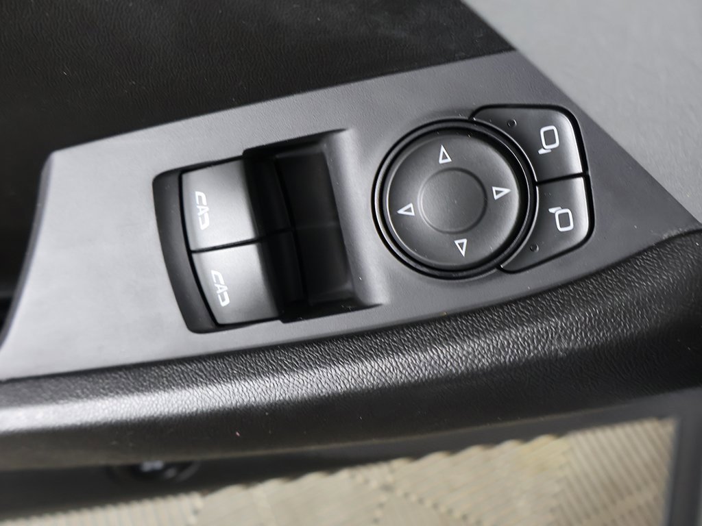 Used 2023 Chevrolet Camaro LT image 27