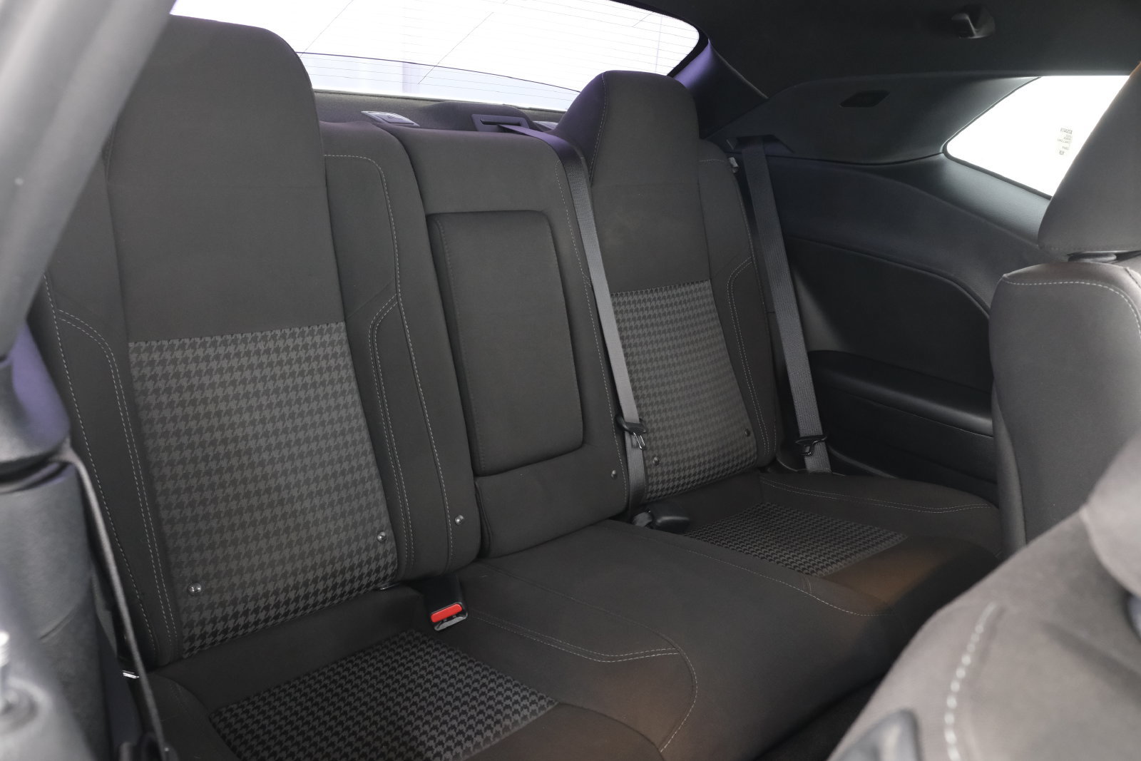 Used 2021 Dodge Challenger SXT RWD image 33