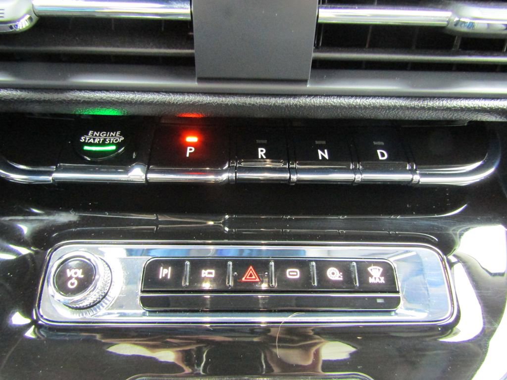 Used 2025 Lincoln Corsair Grand Touring w/ Equipment Group 301A AWD/4WD image 29