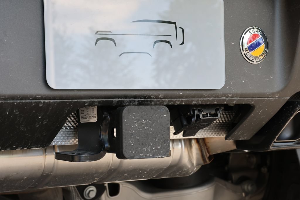 New 2026 Land Rover Defender 110 OCTA AWD/4WD image 13