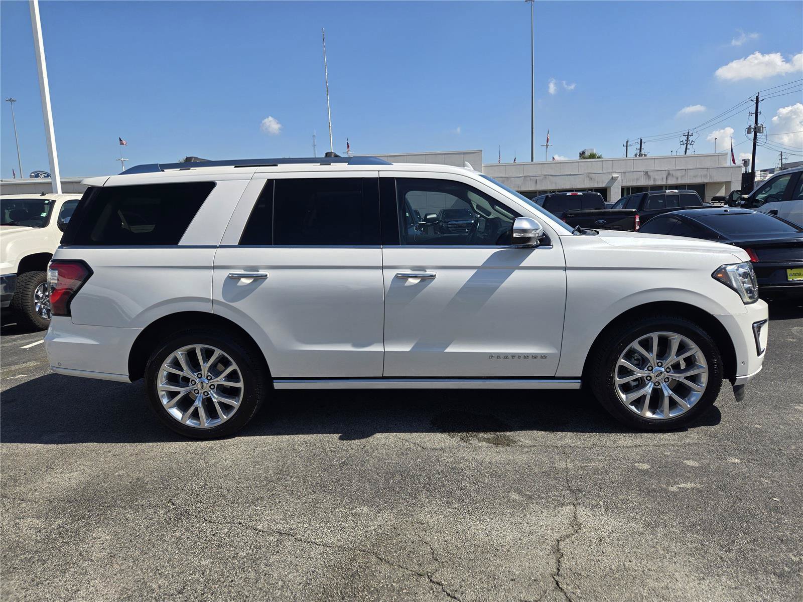 Certified 2019 Ford Expedition Platinum RWD image 4