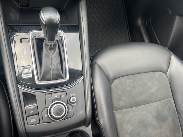 Used 2018 MAZDA CX-5 Touring w/ Preferred Equipment Package image 16