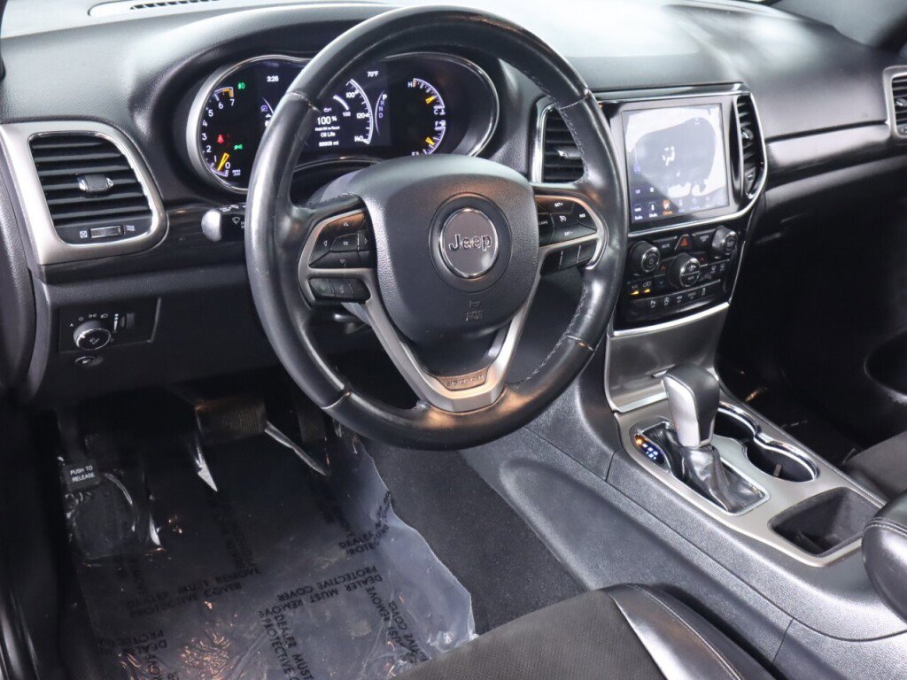 Used 2019 Jeep Grand Cherokee Laredo w/ Laredo X Package RWD image 9