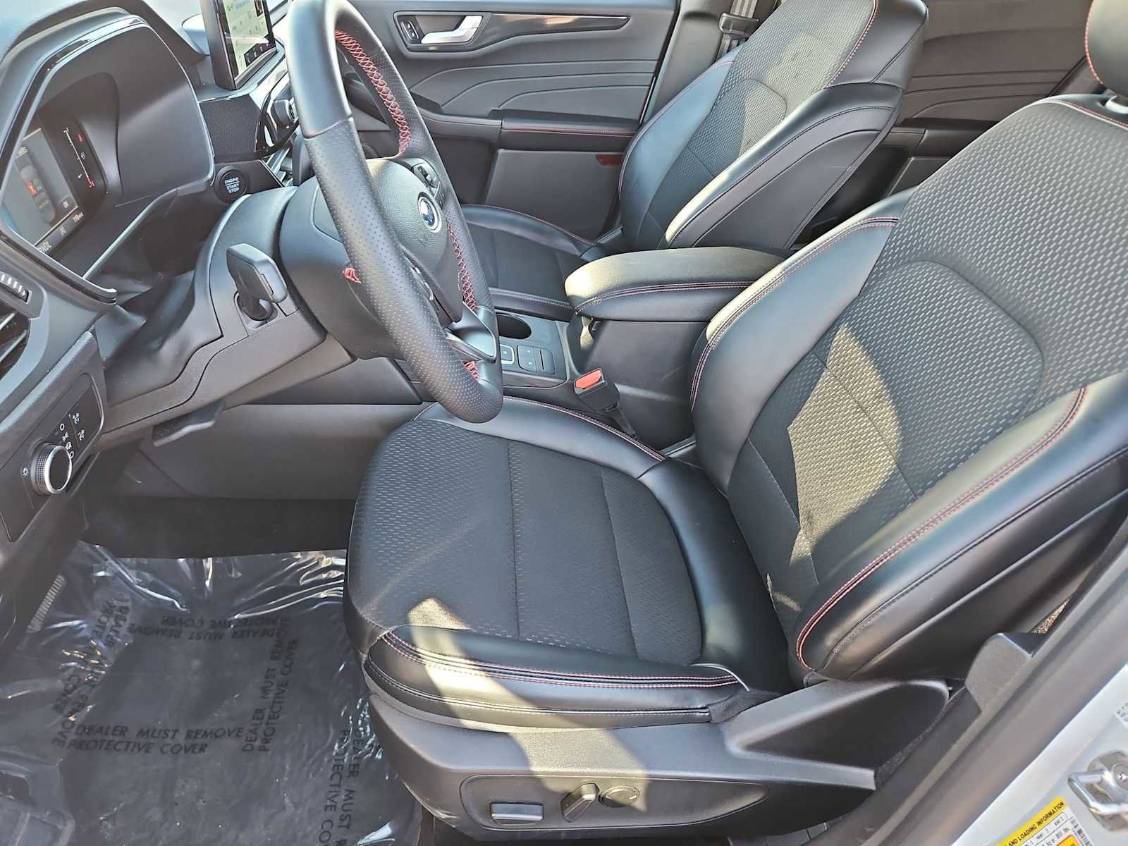 Used 2025 Ford Escape ST-Line image 16