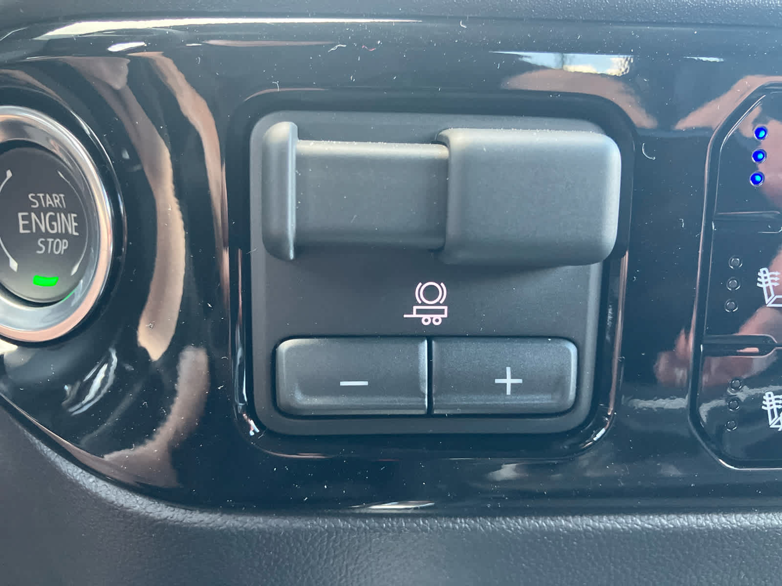 New 2026 Chevrolet Silverado 2500 LTZ w/ LTZ Plus Package AWD/4WD image 31