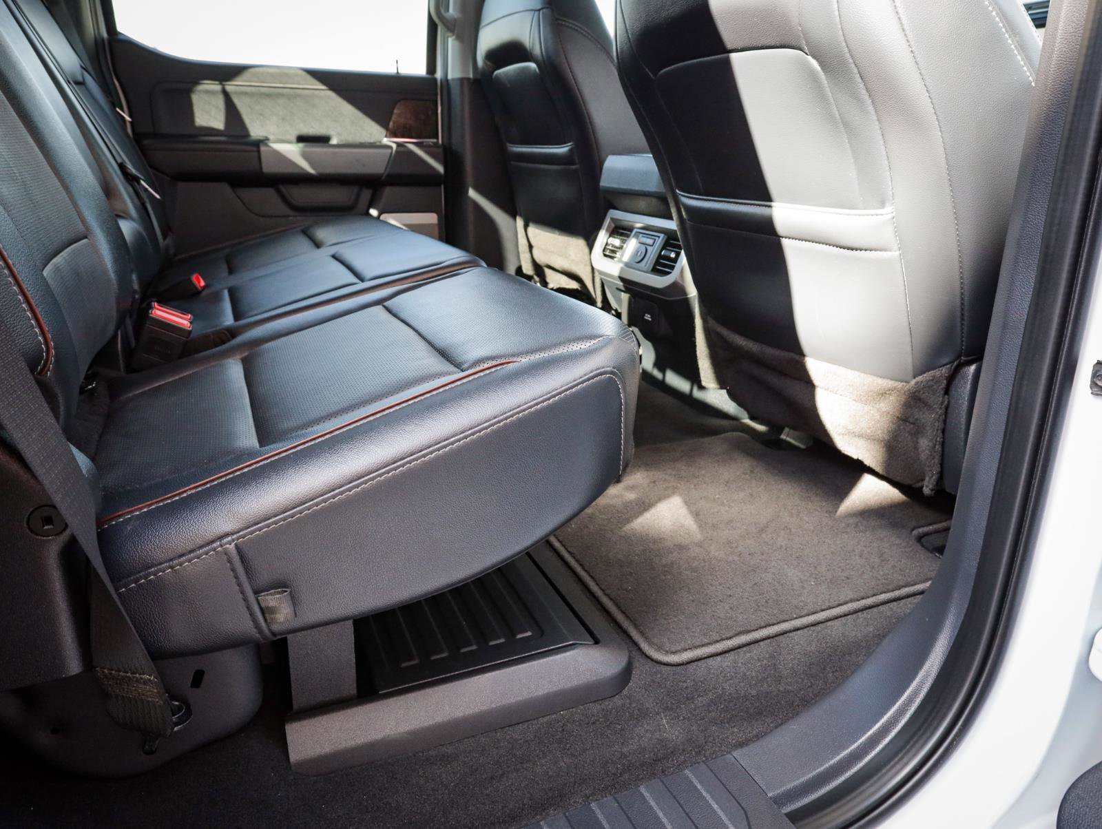 Used 2024 Ford F250 Lariat image 28