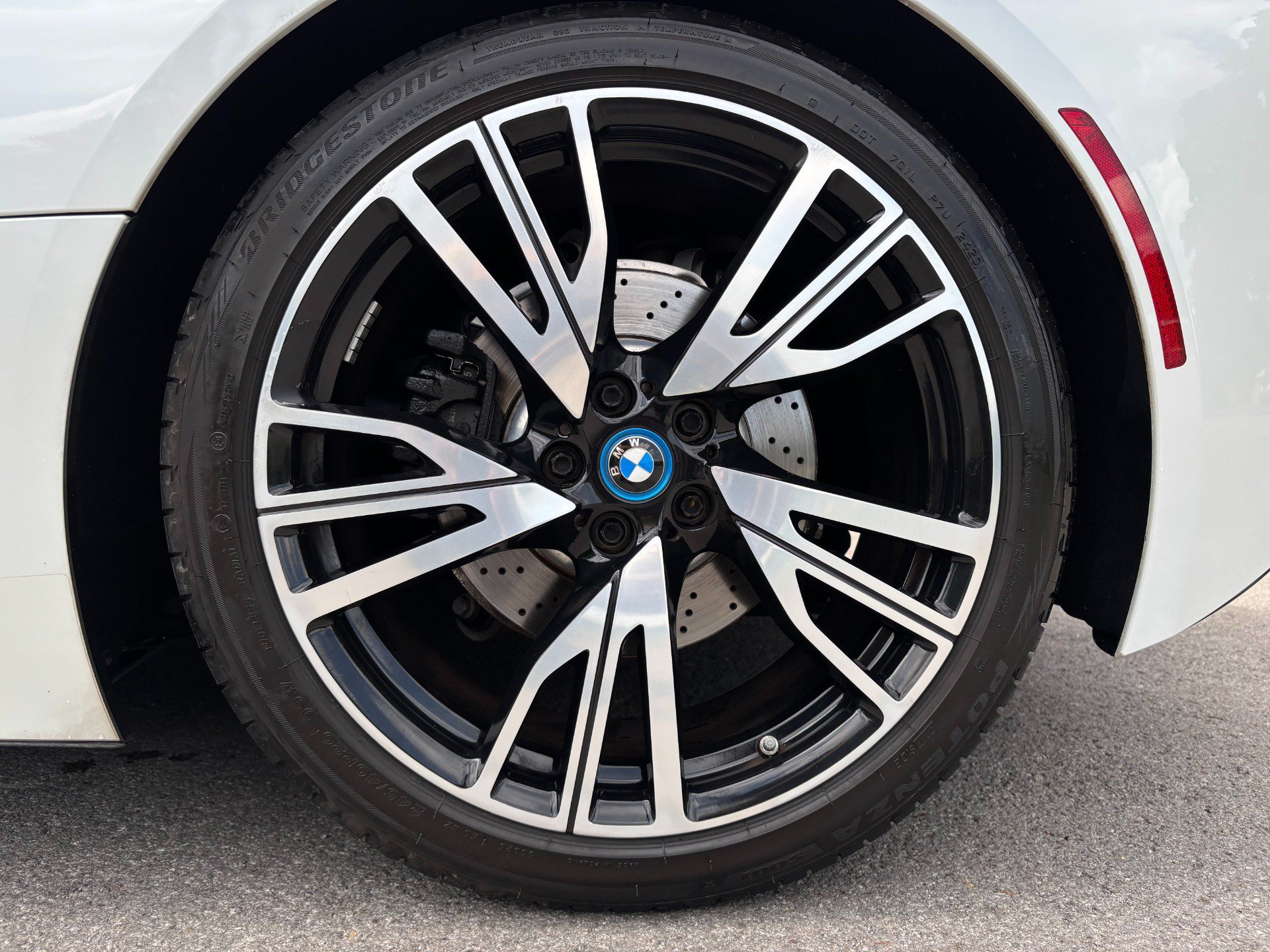 Used 2015 BMW i8 AWD/4WD image 46