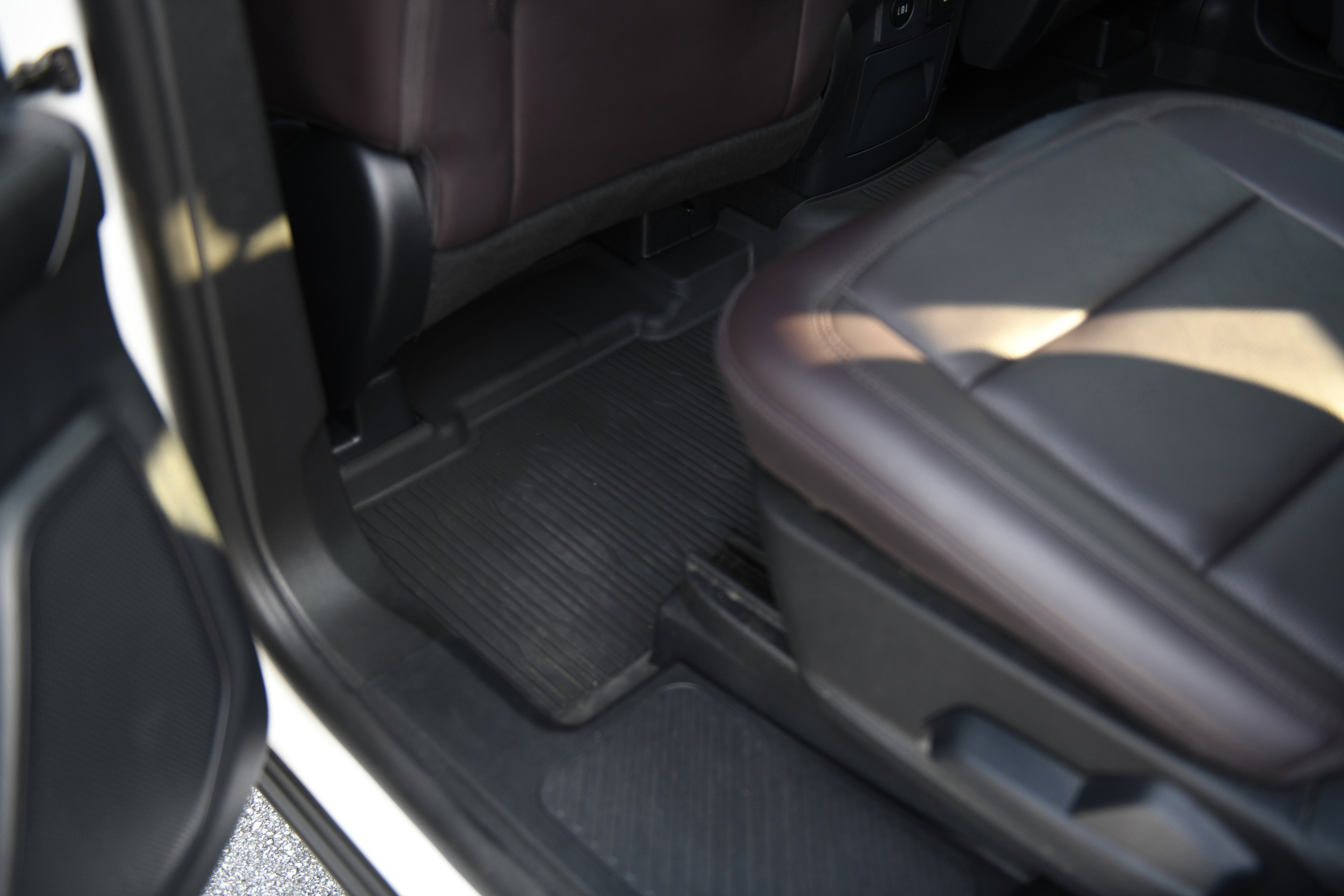 Used 2025 Ford Explorer Platinum image 24