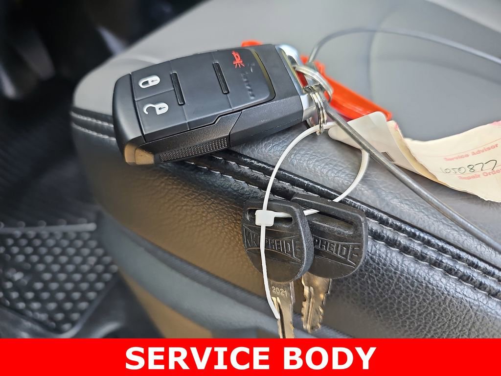 Used 2024 RAM 2500 Tradesman w/ Chrome Appearance Group image 30