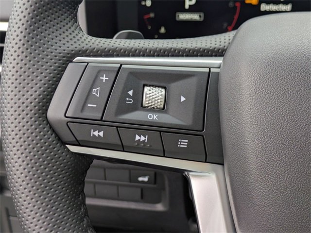 New 2025 Mitsubishi Outlander SE image 17