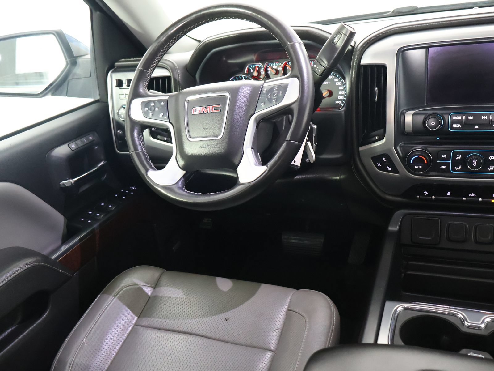 Used 2018 GMC Sierra 1500 SLT AWD/4WD image 27