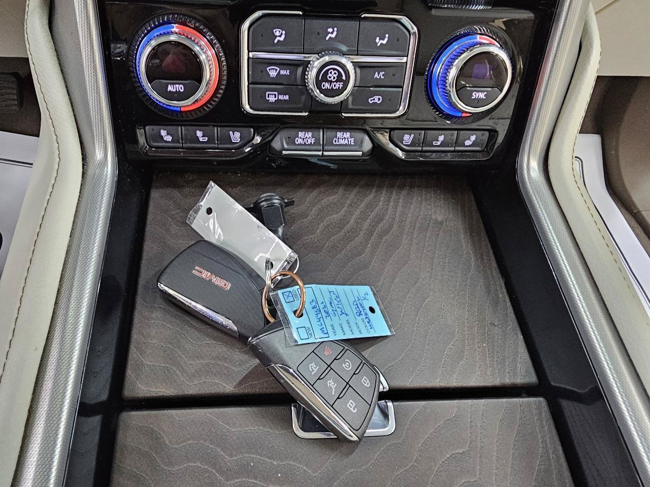 Used 2021 GMC Yukon Denali RWD image 37