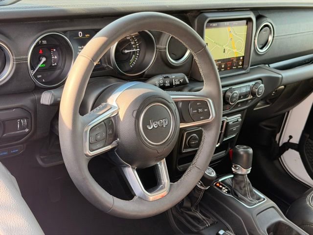 Used 2023 Jeep Wrangler Unlimited Sahara w/ Cold Weather Group AWD/4WD image 18