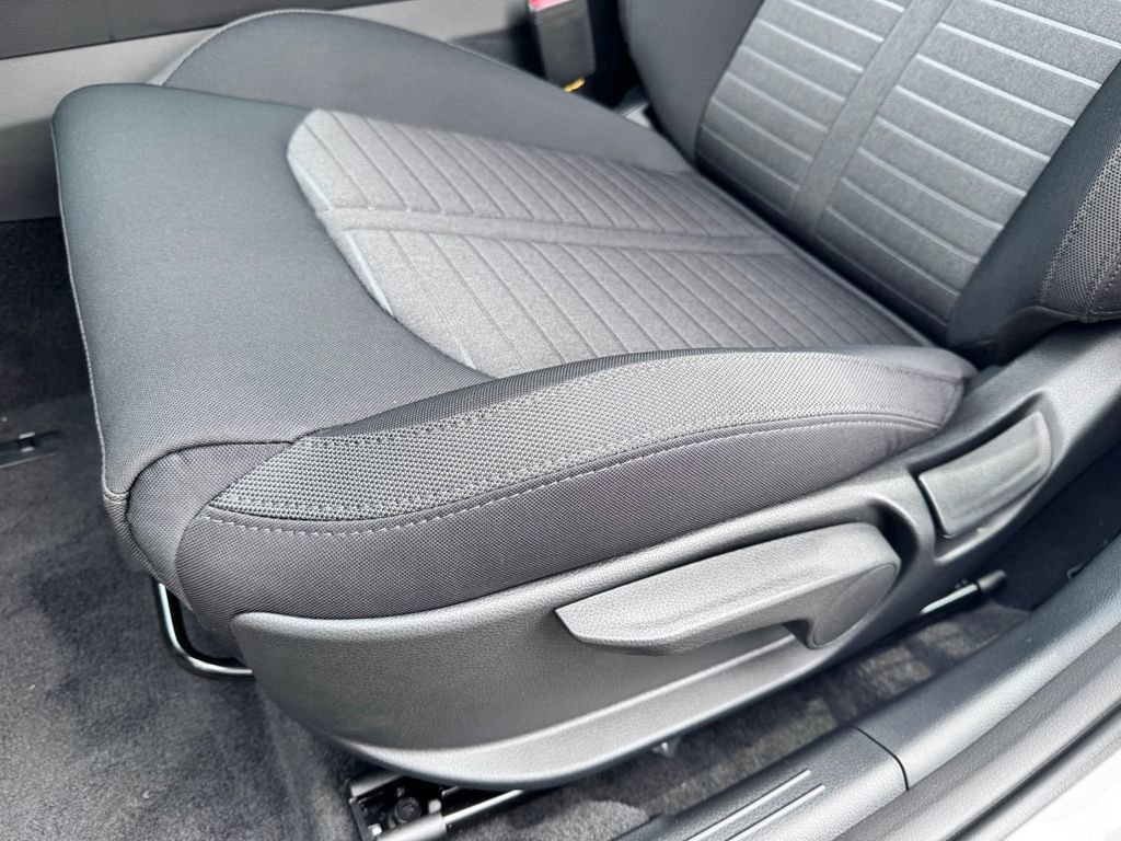 New 2026 Kia K5 LXS image 23