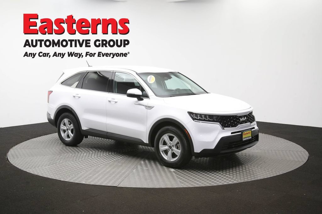 Used 2023 Kia Sorento LX FWD image 47