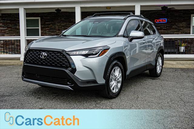 Used 2024 Toyota Corolla Cross LE w/ Moonroof Package FWD image 12