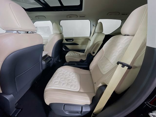 New 2025 Nissan Armada Platinum Reserve image 15