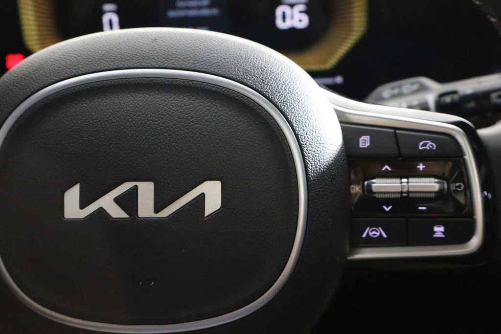 Used 2025 Kia Sorento S w/ Panoramic Sunroof Package image 30