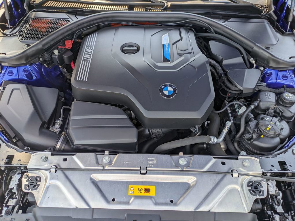 Used 2024 BMW 330e image 11